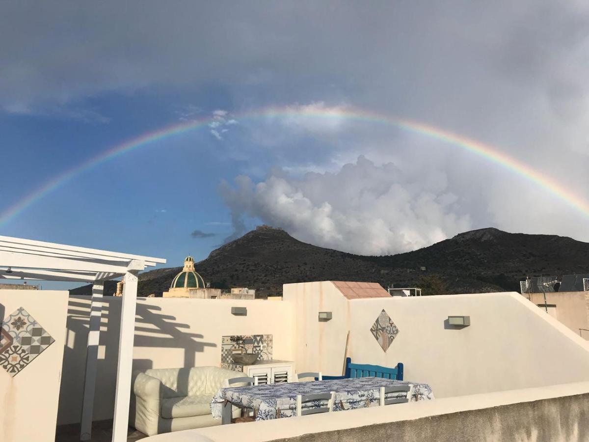 Favignana In Centro Apartment Bagian luar foto