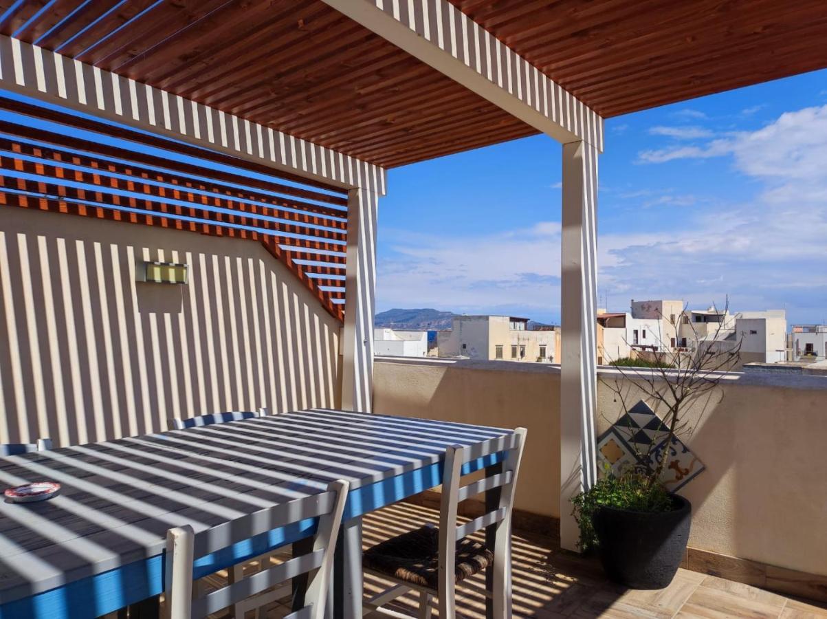 Favignana In Centro Apartment Bagian luar foto