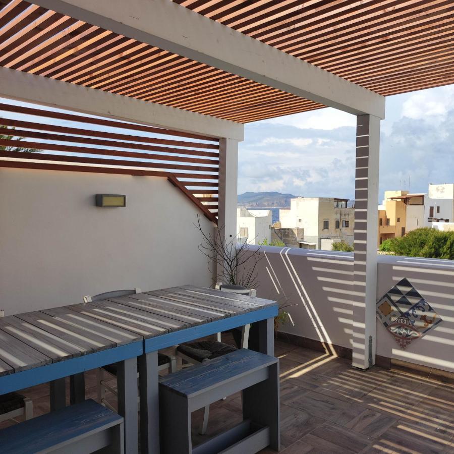 Favignana In Centro Apartment Bagian luar foto